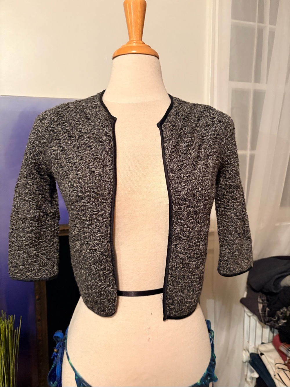 ANN TAYLORWomen's Black & Gray Textured Open Cardigan